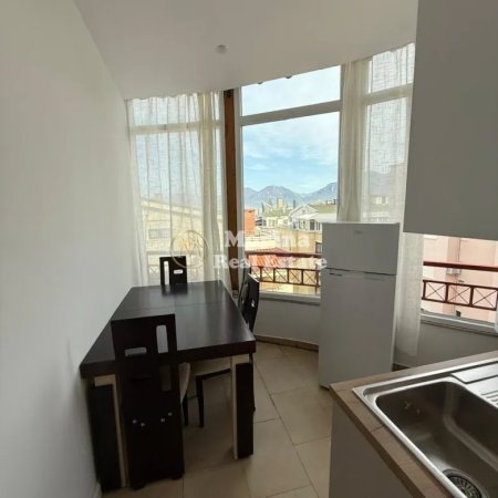 Tirane, jepet me qera apartament 1+1 Kati 6, 100 m² 550 € (Komuna e Parisit)