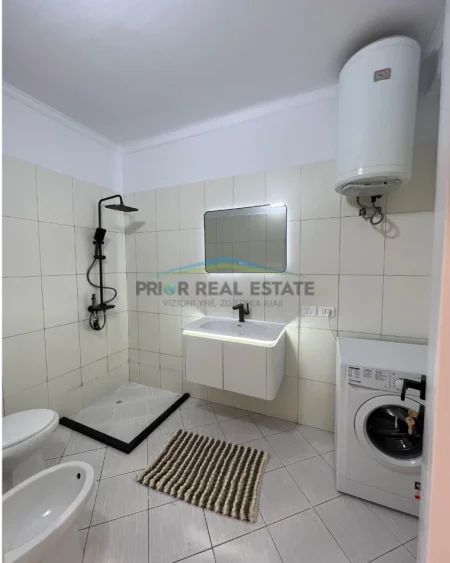 Tirane, shitet apartament 2+1+2 Kati 2, 108 m² 173.000 € (Kompleksi ROMARIO~Astir)