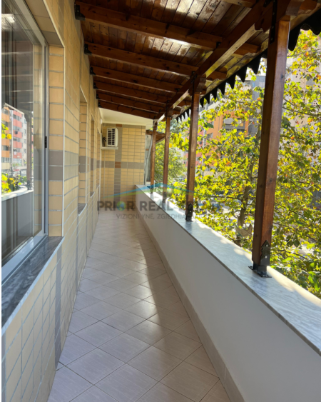 Tirane, shitet apartament 2+1+2+Ballkon Kati 2, 108 m² 173.000 € (Kompleksi ROMARIO~Astir)