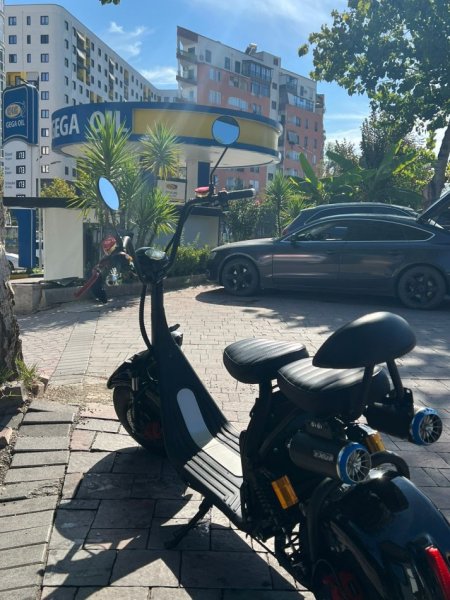 Tirane, shitet motor City coco eletric , e zeze 100 km 950 €