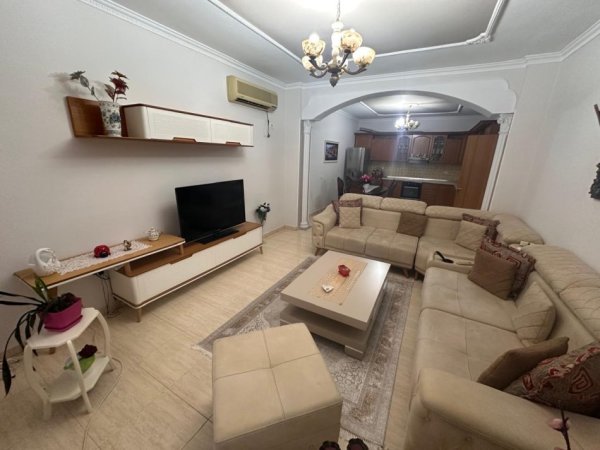 Tirane, jepet me qera apartament Kati 1, 100 m² 700 € (Rruga Haxhi Hysen Dalliu)