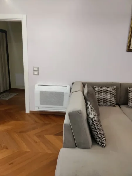 Tirane, shes apartament 1+1 , 82 m² 304.000 € (Pazari i ri)