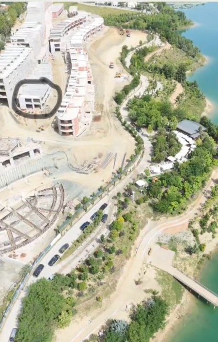 Tirane, shitet apartament duplex Dublex Kati 2, 153 m² 257.000 € 