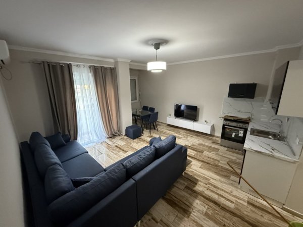 Golem, jepet me qera apartament 1+1+Ballkon Kati 1, 400 € 