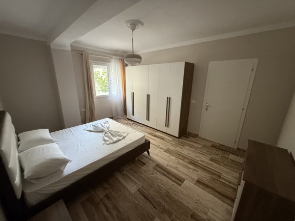 Golem, jepet me qera apartament 1+1+Ballkon Kati 1, 400 € 