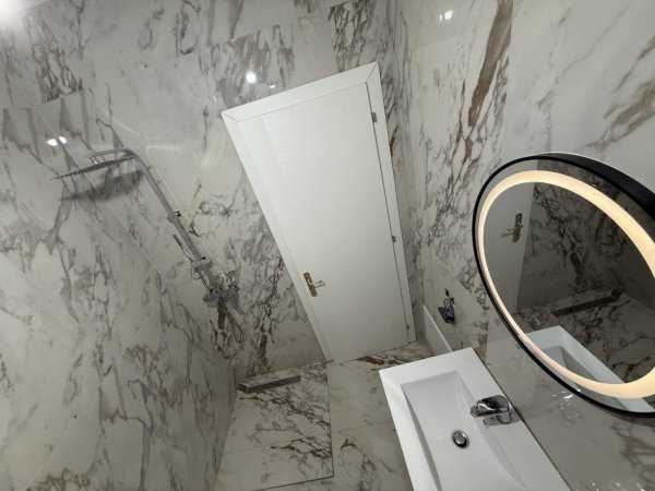 Golem, jepet me qera apartament 1+1+Ballkon Kati 1, 400 € 