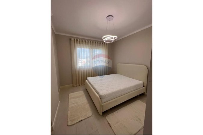 Tirane, shitet 2+1+2+Ballkon Kati 7, 97 m² 155.000 € (Loni Ligori, Astir)