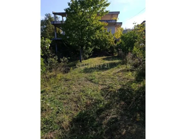 Tirane, shitet Vile 3 Katshe , 1.542 m² 400.000 € (ibe e poshtme)