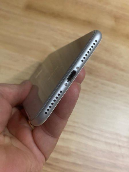 Tirane, shes Celular-Smartphone Iphone 8 Plus