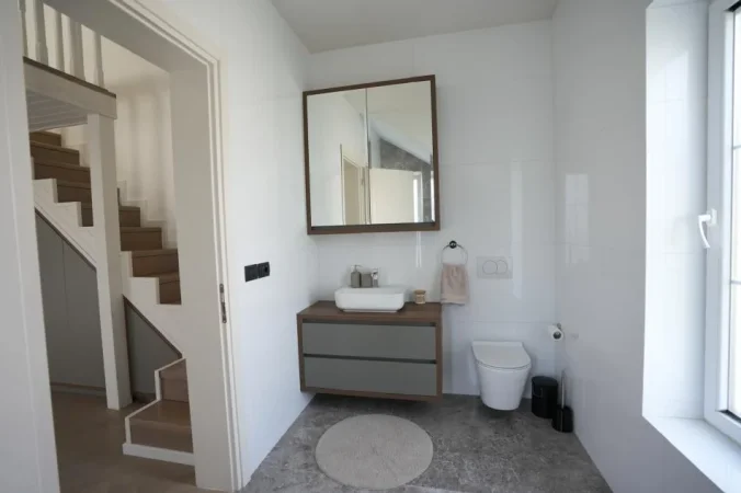 Elbasan, jap me qera Vile 3+1 , 450 m² 2.500 € (Elbasan)