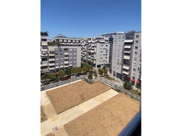 Tirane, shes apartament 3+1+Aneks+Ballkon Kati 6, 143 m² 428.000 € (KIKA 3 KOMUNA PARISIT)