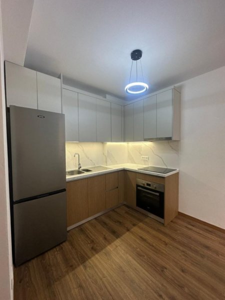 Tirane, jepet me qera apartament 1+1 Kati 3, 81 m² 700 € (Kodra e Diellit 2)