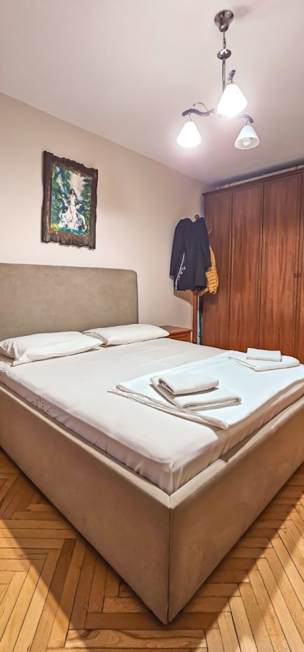 Jepet Apartament 2+1 me Qera ne Myslym Shyr,  700 €URO