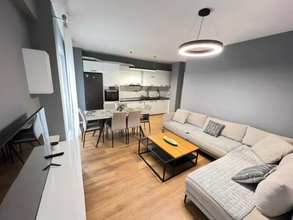 Tirane, jepet me qera apartament 2+1 Kati 6, 85 m² 800 € (Rruga Jordan Misja)