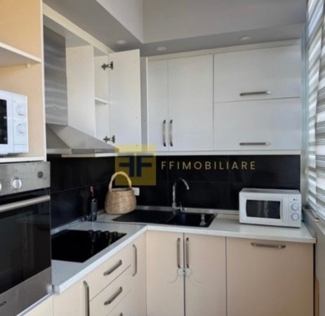 Tirane, jepet me qera apartament 2+1+Ballkon , 110 m² 1.200 € (Kopshti Zoologjik)