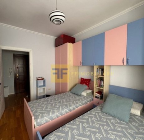 Tirane, jepet me qera apartament 2+1+Ballkon , 110 m² 1.200 € (Kopshti Zoologjik)