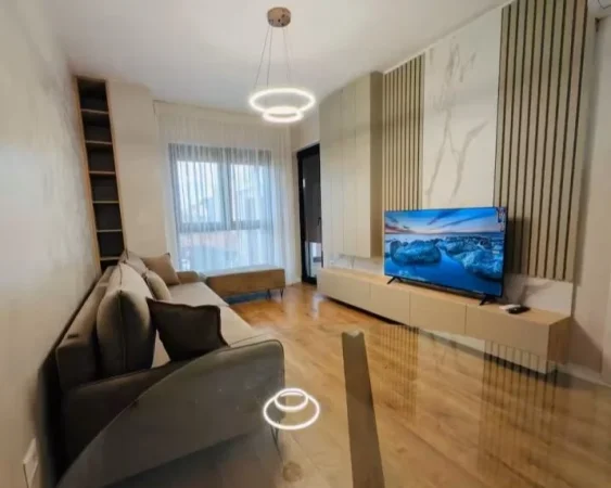 Tirane, jepet me qera apartament 2+1+Aneks+Ballkon Kati 4, 80 m² 900 € (stadiumi dinamo)