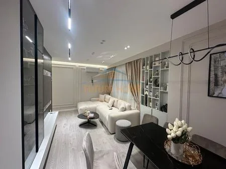Tirane, shitet apartament 3+1 Kati 3, 118 m² 290.000 € 