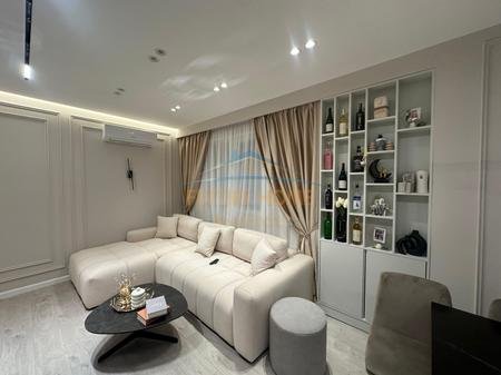 Tirane, shitet apartament 3+1 Kati 3, 118 m² 290.000 € 