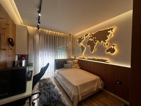 Tirane, jepet me qera apartament 3+1 Kati 2, 129 m² 3.200 € (REZIDENCA SOFIA)