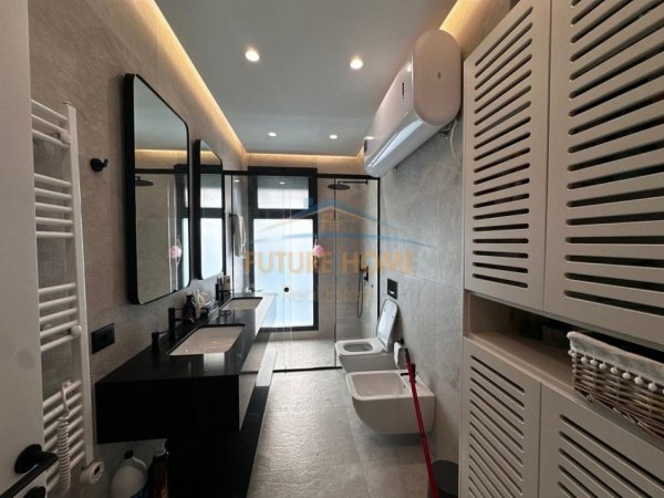 Tirane, jepet me qera apartament 3+1 Kati 2, 129 m² 3.200 € (REZIDENCA SOFIA)