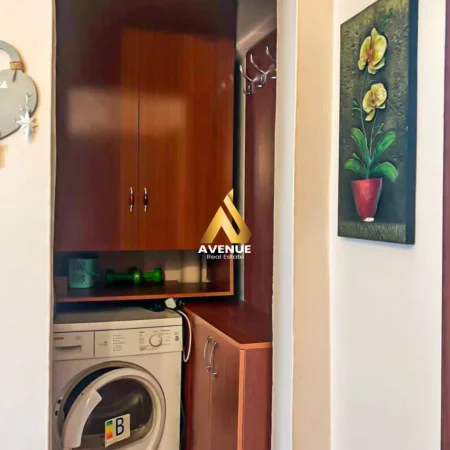 Tirane, jap me qera apartament 2+1+Ballkon Kati 3, 78 m² 700 € (myslym shyri)