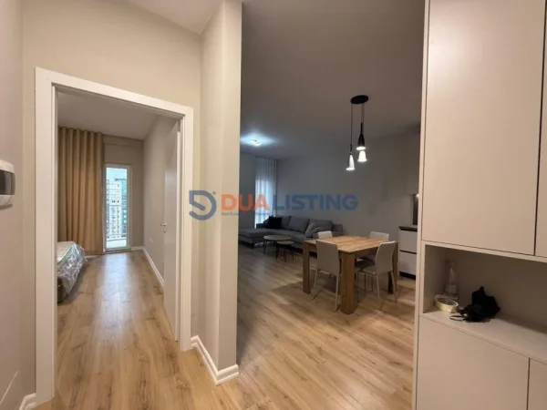 Tirane, jepet me qera apartament 1+1 Kati 10, 70 m² 700 € (Zogu i Zi)