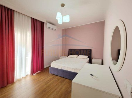 Tirane, jepet me qera apartament 1+1 Kati 1, 200 m² 1.300 € 