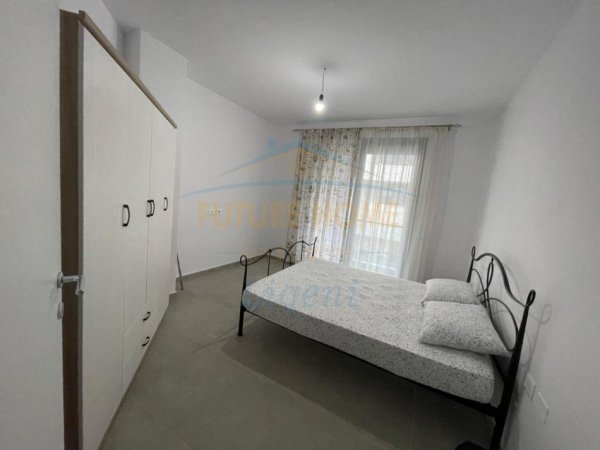 Tirane, jepet me qera apartament 1+1+Ballkon Kati 1, 64 m² 600 € (Liqeni i Thate)