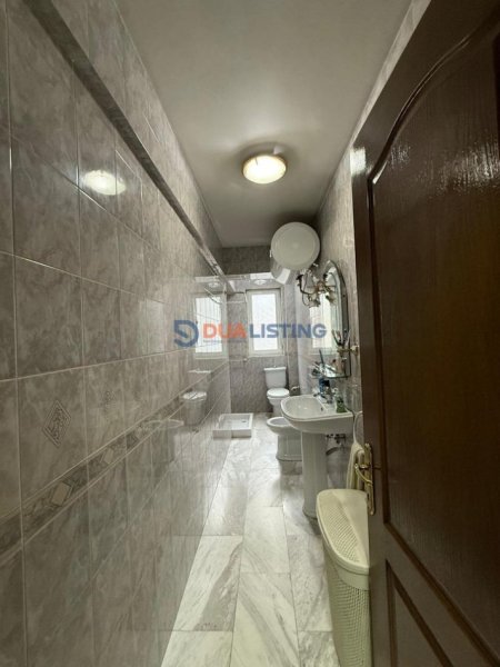 Tirane, jepet me qera apartament 1+1 Kati 2, 59 m² 520 € (Stadiumi Dinamo)