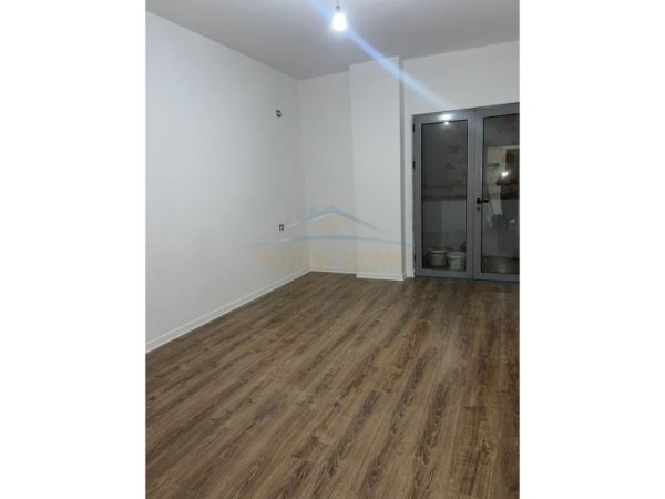 Qera, Apartament 1+1, Unaza e Re, Tiranë 430 €