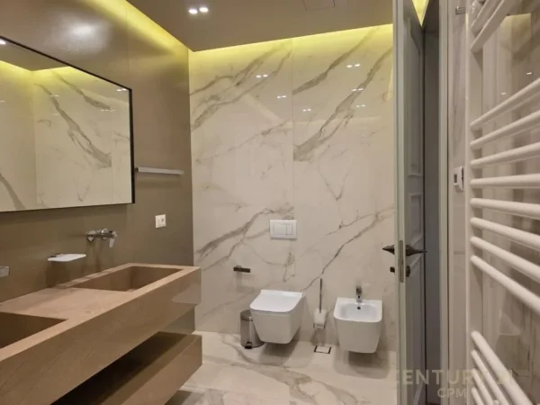 Tirane, shitet apartament 2+1 Kati 0, 196 m² (Rruga Grori)