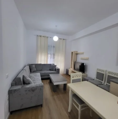 Tirane, jepet me qera apartament 2+1+Ballkon Kati 6, 77 m² 50.000 € (Ali Demi)