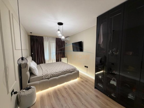 Tirane, shitet apartament 2+1+Ballkon Kati 2, 112 m² (Komuna e Parisit)