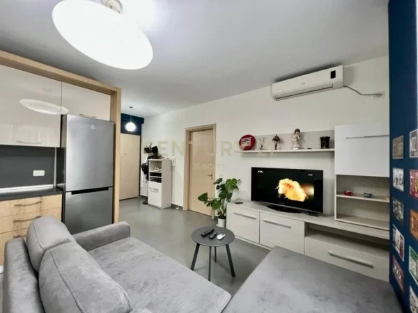 Tirane, jepet me qera apartament Kati 2, 60 m² 650 € (Rruga e Barrikadave)