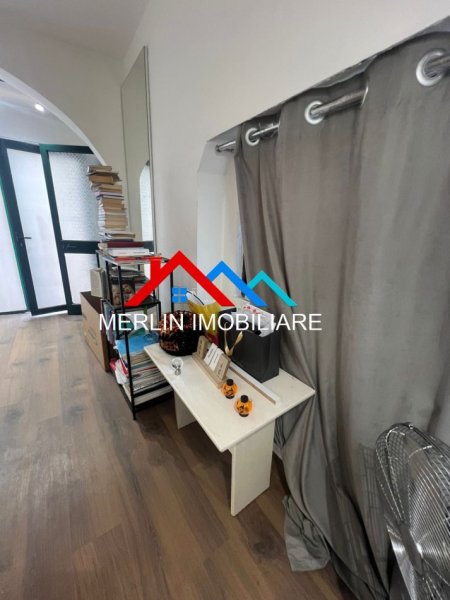 Tirane, jepet me qera zyre Kati 0, 25 m² 465 € (RRUGA MEDAR SHTYLLA,KOMUNA E PARISIT)