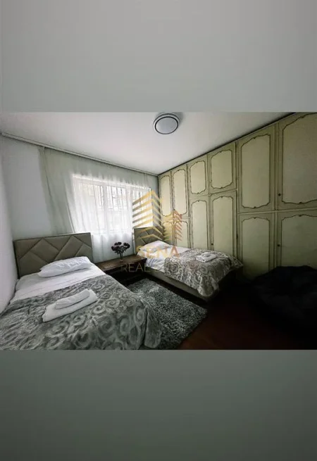 Tirane, shitet apartament 3+1+Ballkon Kati 1, 106 m² 175.000 € (Brryli)