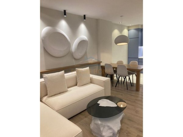 Tirane, jepet me qera apartament 1+1 Kati 6, 70 m² 500 € 