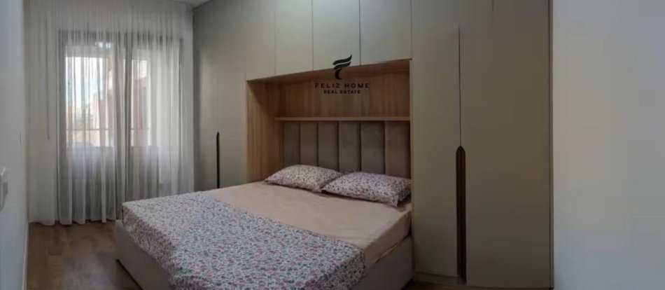 Tirane, jepet me qera apartament 2+1 Kati 4, 80 m² 900 € (STADIUMI DINAMO)