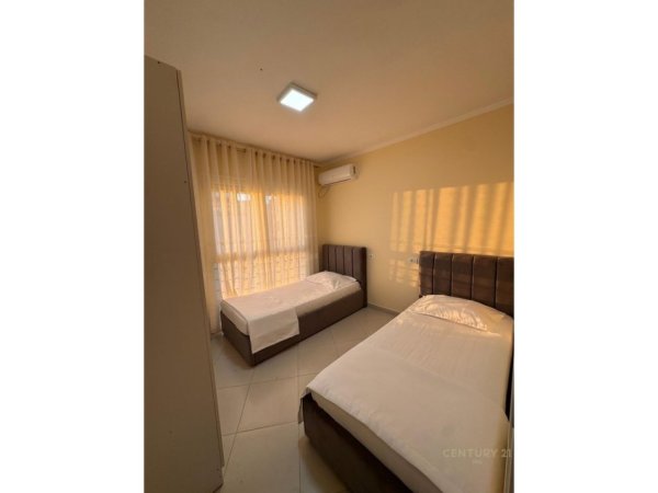 Tirane, jepet me qera apartament 2+1 Kati 5, 83 m² 750 € (Mine Peza)