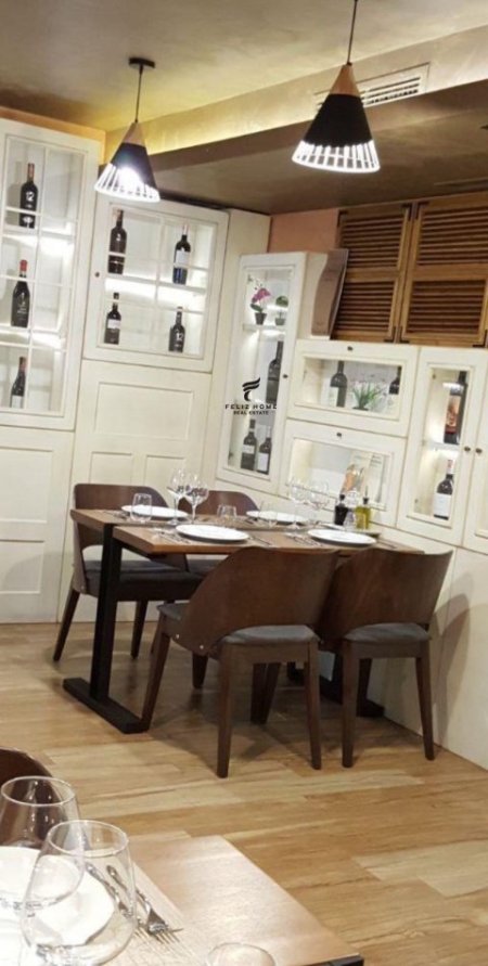 Tirane, jepet me qera bar-resorant Kati 0, 157 m² 2.000 € (ISH RESTORANT DURRESI)