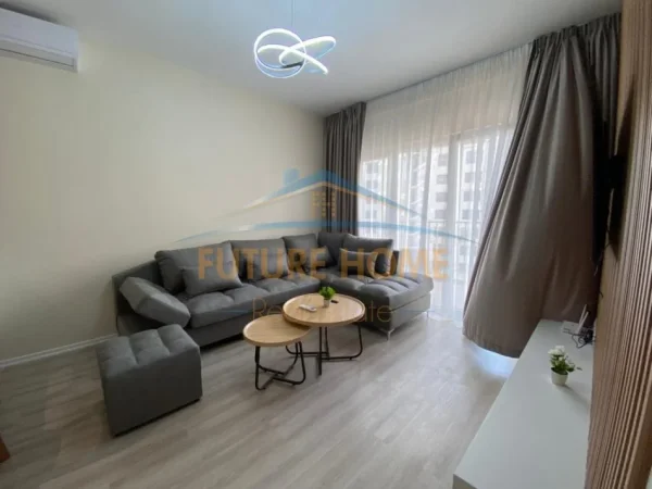 Tirane, jepet me qera apartament 2+1 Kati 4, 77 m² 800 € (zogu i zi)