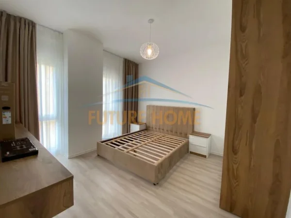 Tirane, jepet me qera apartament 2+1 Kati 4, 77 m² 800 € (zogu i zi)