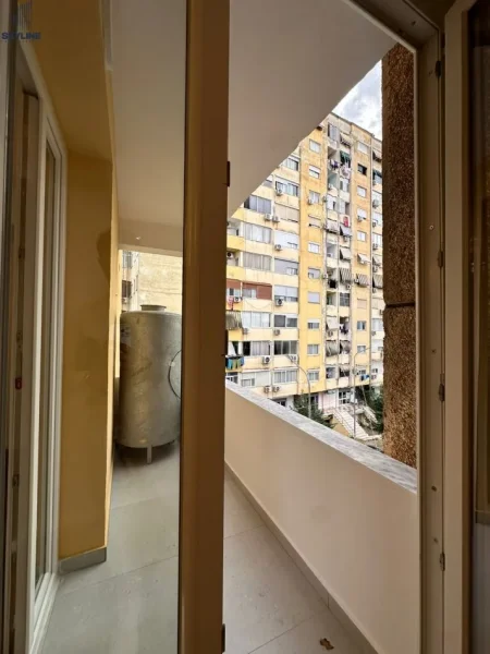 Tirane, shitet apartament 1+1+Aneks+Ballkon Kati 4, 65 m² 118.000 € (Porcelan)