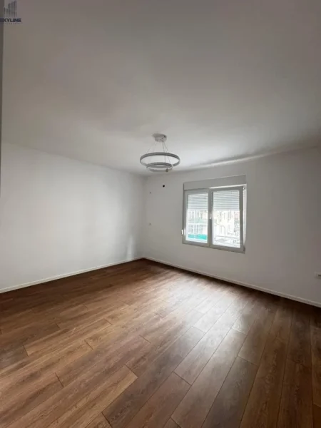 Tirane, shitet apartament 1+1 Kati 4, 52 m² 95.000 € (Porcelan)