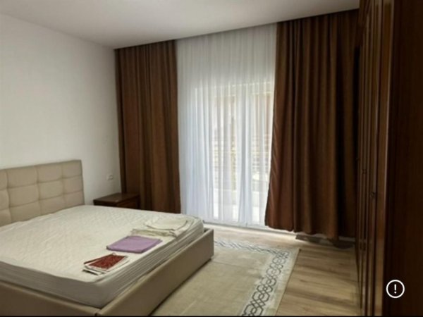 Tirane, jepet me qera apartament 3+1+Ballkon Kati 2, 120 m² 700 € (Selite te Vogel)