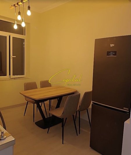 Tirane, jepet me qera apartament 1+1 Kati 1, 60 m² 500 € (MEDRESEJA)