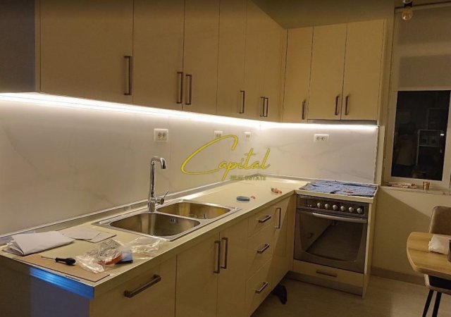 Tirane, jepet me qera apartament 1+1 Kati 1, 60 m² 500 € (MEDRESEJA)