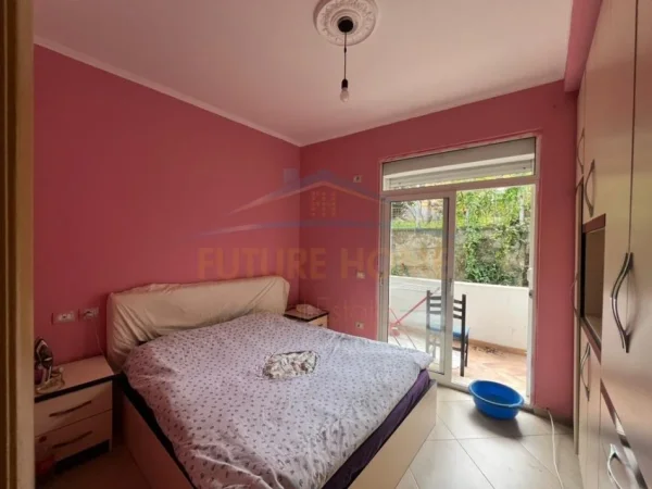 Qera, Apartament 1+1, Rruga e Thesarit, Fresku 350 €