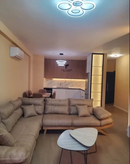 Tirane, jepet me qera apartament 2+1 Kati 1, 120 m² 1.300 € (LIQENI I THATE)